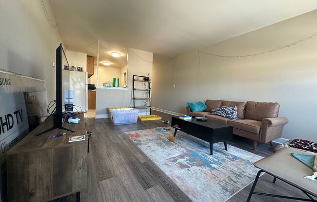 1 bed, 1 bath, $1,195, Unit 309