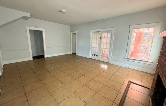 Quaint & Cozy 2-Bed/1-Bath Apartment for Rent!! Bradenton, FL, Avail Now!