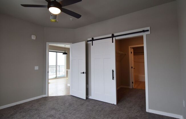 2 beds, 2 baths, 1,140 sqft, $2,575, Unit 5604-215