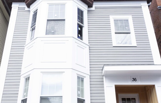 36 Monmouth St