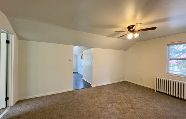 Charming 2 Bedroom/1 Bathroom Home in Edmondson Village, MD!