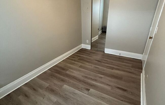 1 bed, 1 bath, 354 sqft, $885, Unit 233-106