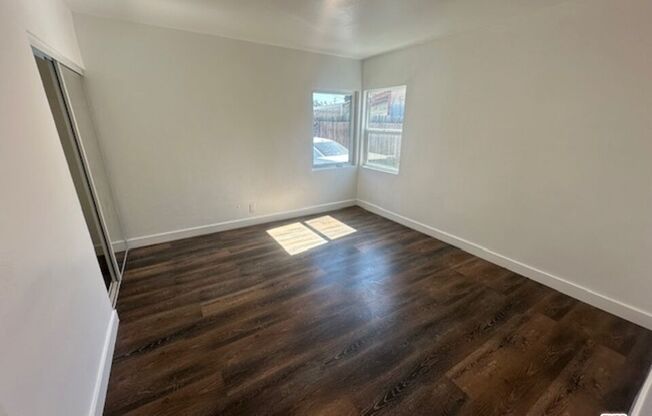228 E 89 ST