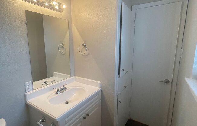 1 bed, 1 bath, 534 sqft, $825, Unit 210