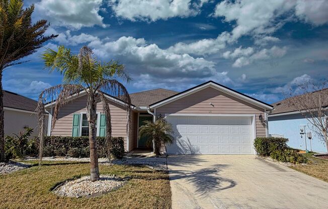 Beautiful 4 Bedroom, 2 Bathroom Home Situated on Grande Reserve Golf Course