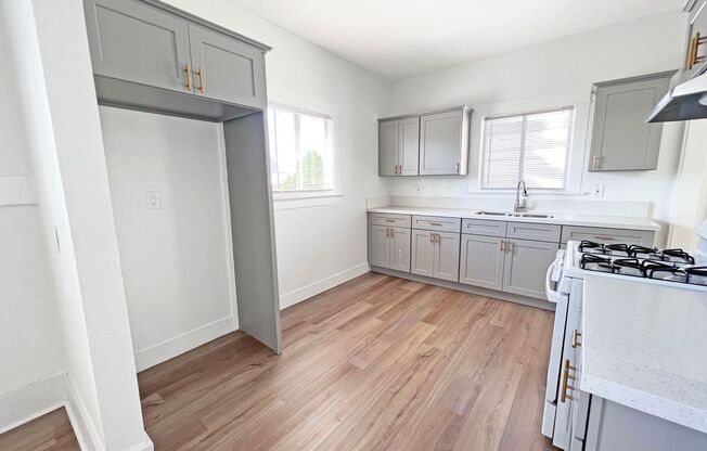 2 beds, 1 bath, 750 sqft, $2,095, Unit 803