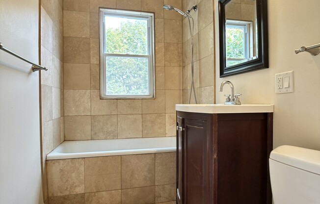 19 Claymoss Rd Apt 2