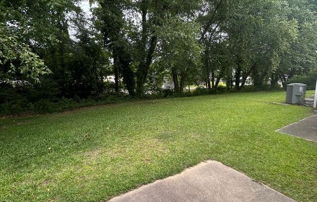 1 bed, 1 bath, 815 sqft, $900, Unit 1018