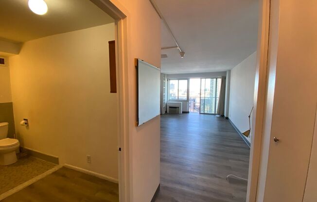 Studio Apartment in University Towers w/ Heat + Hot Water Included!