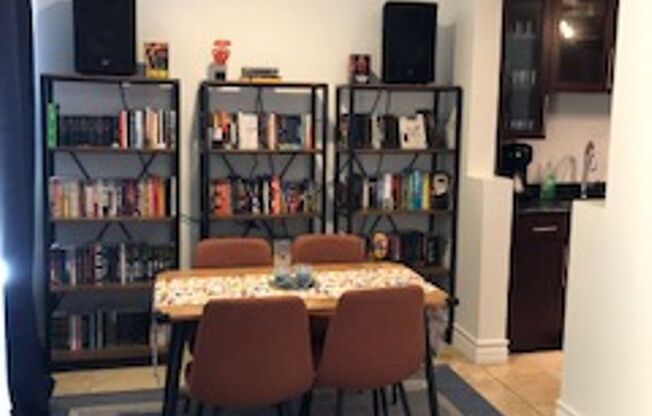 1 bed, 1 bath, $2,195, Unit # 320