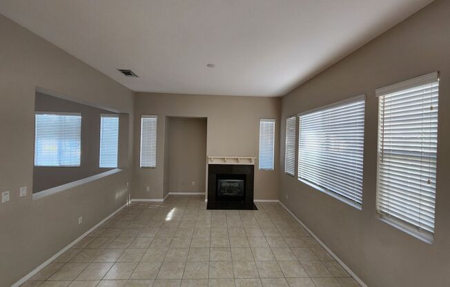 Scripps Ranch - Miro/Ravel Community - End Unit - 2 Car Garage - Central AC