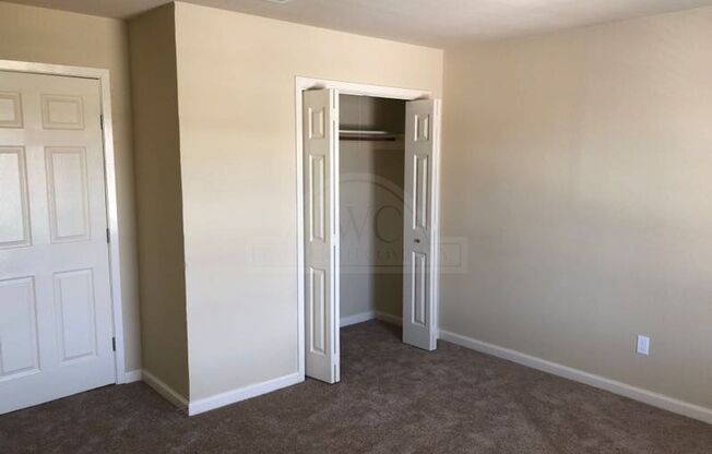 2 beds, 1 bath, $850, Unit 1101 Eastside Unit A