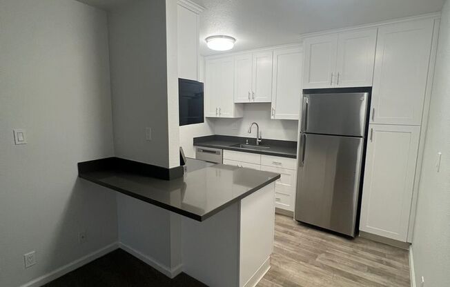 Studio, 1 bath, 380 sqft, $2,225, Unit 777-221