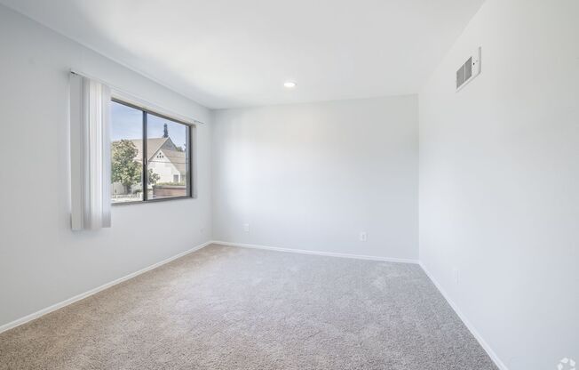1 bed, 1 bath, 695 sqft, $1,798, Unit 114