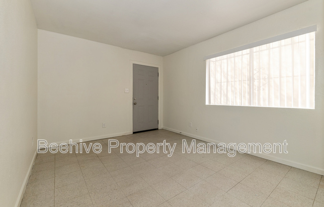 1040 N 28 ST