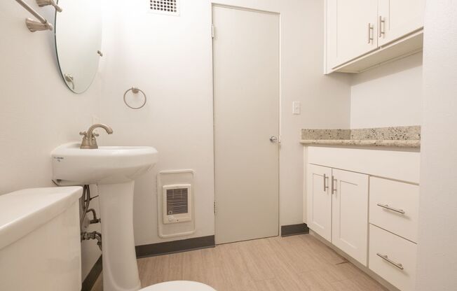 Studio, 1 bath, $1,010, Unit 408