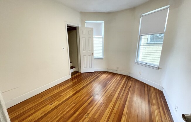 3 beds, 1 bath, $3,600, Unit 1