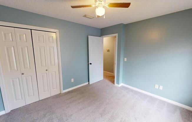 3 beds, 2 baths, 2,043 sqft, $1,700