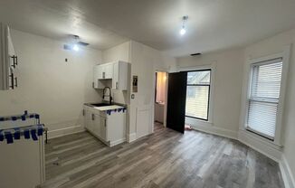 2 beds, 1 bath, 2 sqft, $795