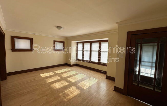 4048 N 7 ST