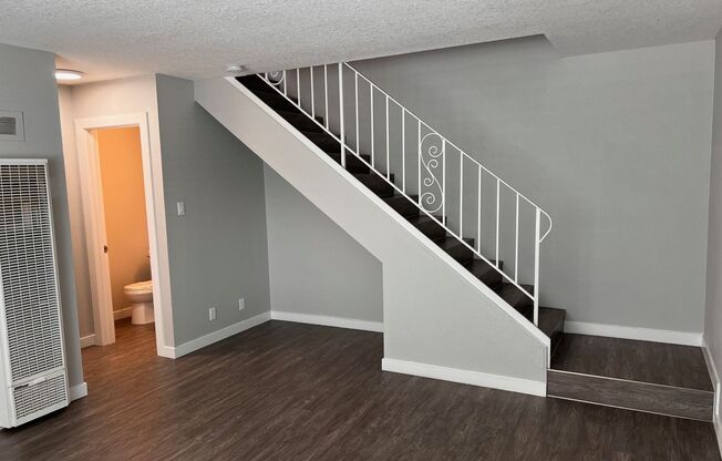 2 beds, 1.5 baths, 1,050 sqft, $3,095, Unit 1746-4