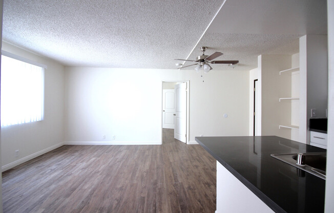 2 beds, 2 baths, 975 sqft, $2,495, Unit 203