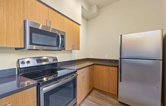 1 bed, 1.5 baths, 749 sqft, $1,995, Unit B037