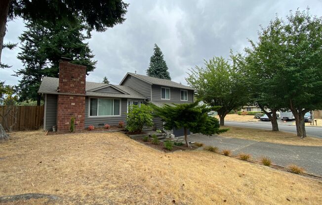 Updated Federal Way Home - 6 month lease