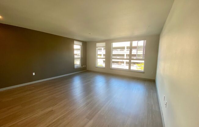 1 bed, 1 bath, 733 sqft, $1,675, Unit 301-MFTE