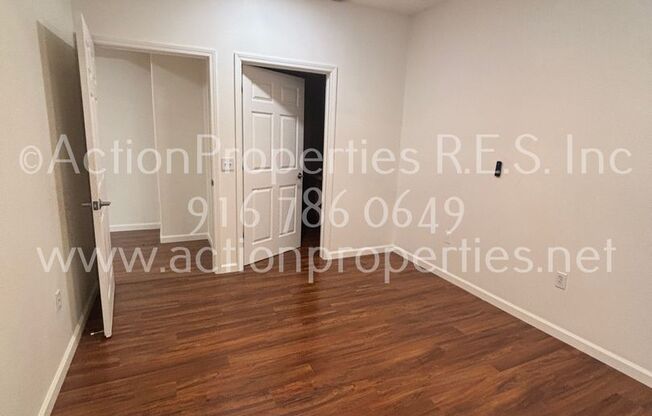 3 beds, 2 baths, $2,495, Unit Unit #1914