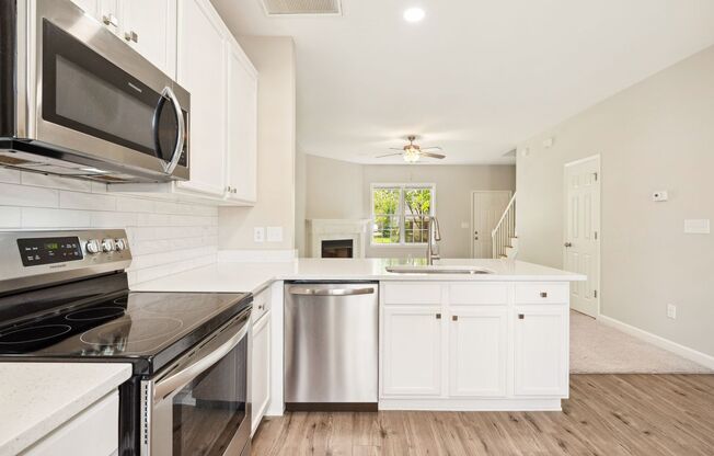 Renovated 2 bed 2.5 bath townhome in Holly Springs Arbor Creek community.
