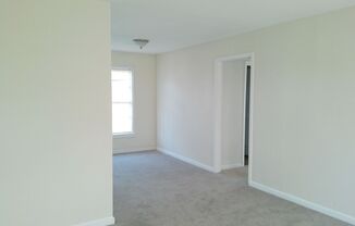 2 beds, 1 bath, $895, Unit # 4 SECTION 8