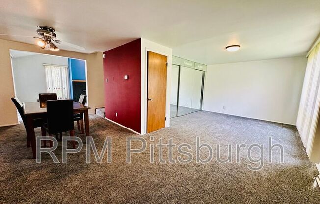 419 WOODLAND RD