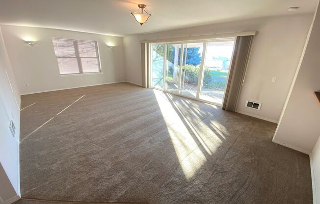 2 Bed, 2 Bath Duplex Near Town with Country Feel