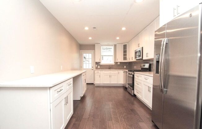 Open Concept Point Breeze 3bd/3bth