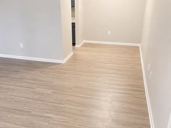 Welcome to Richmond Hills Apartments, where modern living meets comfort. Enjoy spacious, beautifully designed interiors with elegant flooring and ample natural light. Your ideal home awaits. Schedule your tour today to see it for yourself!