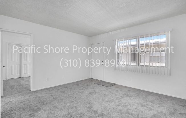 8700 Normandie Apartments