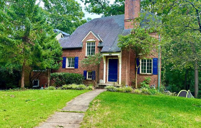 Barnaby Woods/ Chevy Chase DC!  Detached Home!  Pets Welcome!