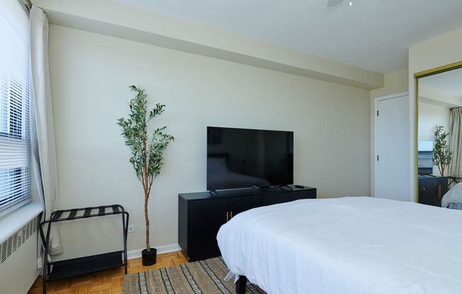 1 bed, 1 bath, 700 sqft, $2,250, Unit 418-0707