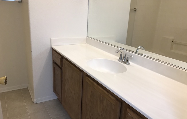 2 beds, 2 baths, 1,175 sqft, $1,650