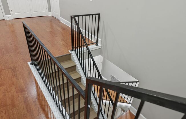 6 S Calvert Street