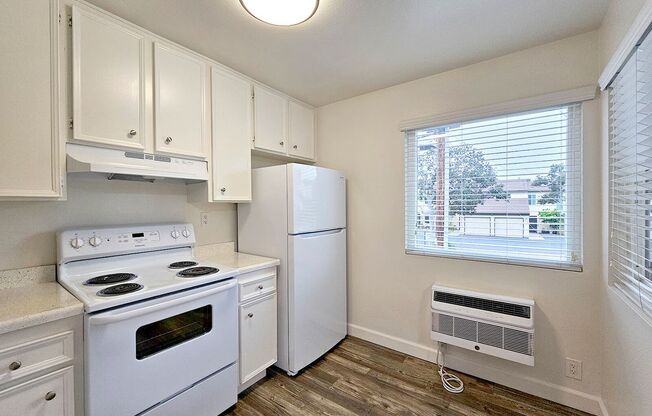 1 bed, 1 bath, 700 sqft, $1,795, Unit 21