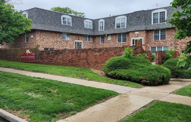 Pleasant Court Apartments