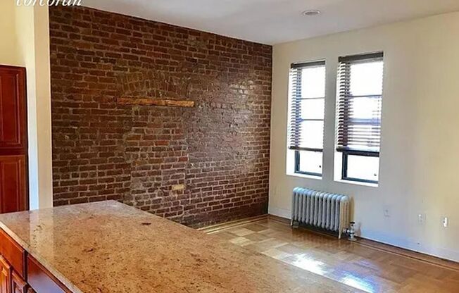712 West 176 Realty LLC