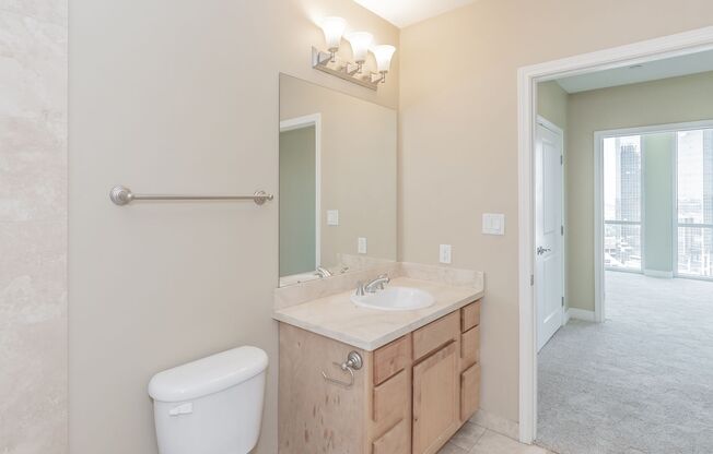 1 bed, 1 bath, $2,695