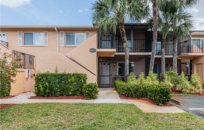 Bright & Spacious First-Floor Condo in Winterpark – Naples Living at Its Best!