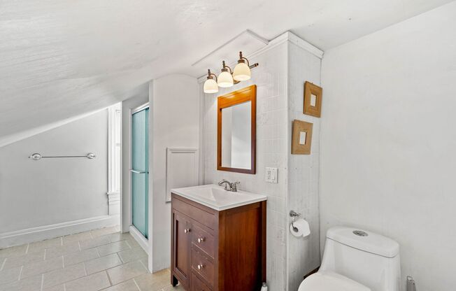 Amazing 3 bedroom home in Mt. Washington available June 1st!