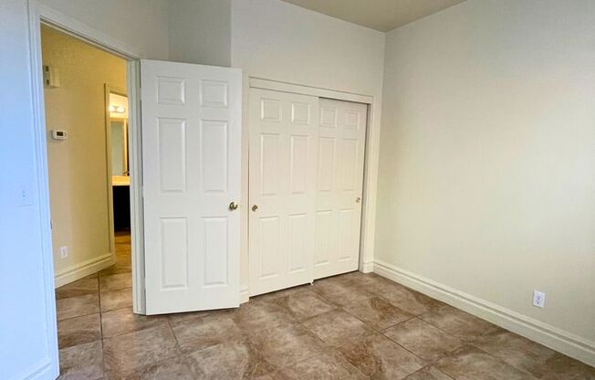 MOVE-IN READY 3BR/3BA SINGLE FAMILY HOME IN LAS VEGAS
