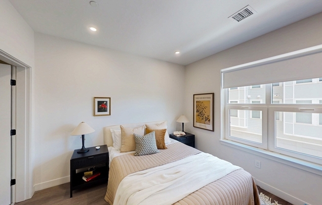 2 beds, 1 bath, 780 sqft, $3,165, Unit 214