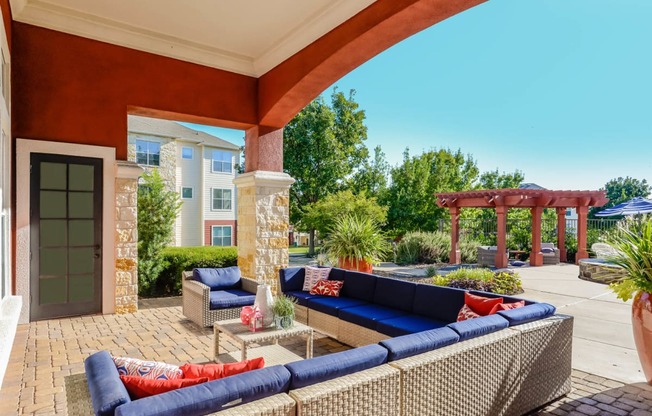 City North at Sunrise Ranch apartments outdoor lounging area
